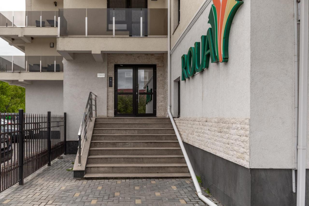 Dreamgarden Airport Apartment & Secure Parking & Airport Shuttle Яссы Экстерьер фото